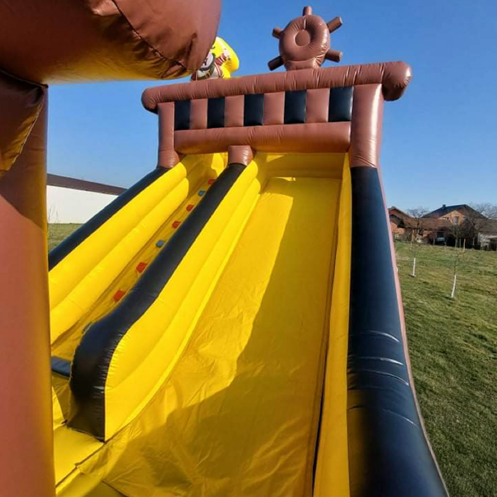 Napuhanac Gusarski brod